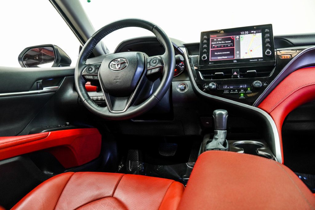 Toyota Camry photo 24