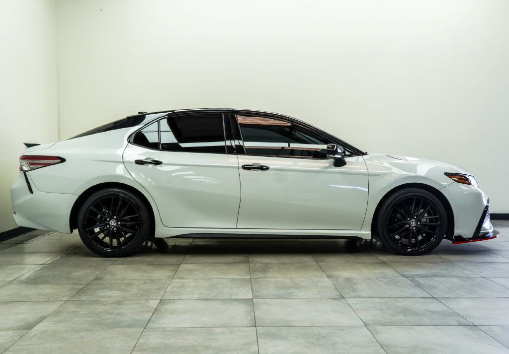 Toyota Camry photo 7