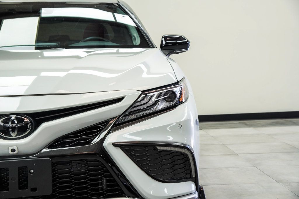 Toyota Camry photo 8