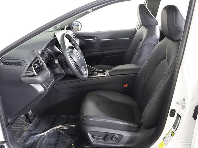 2024 Toyota Camry XSE V6 Automatic - 22997576 - 33