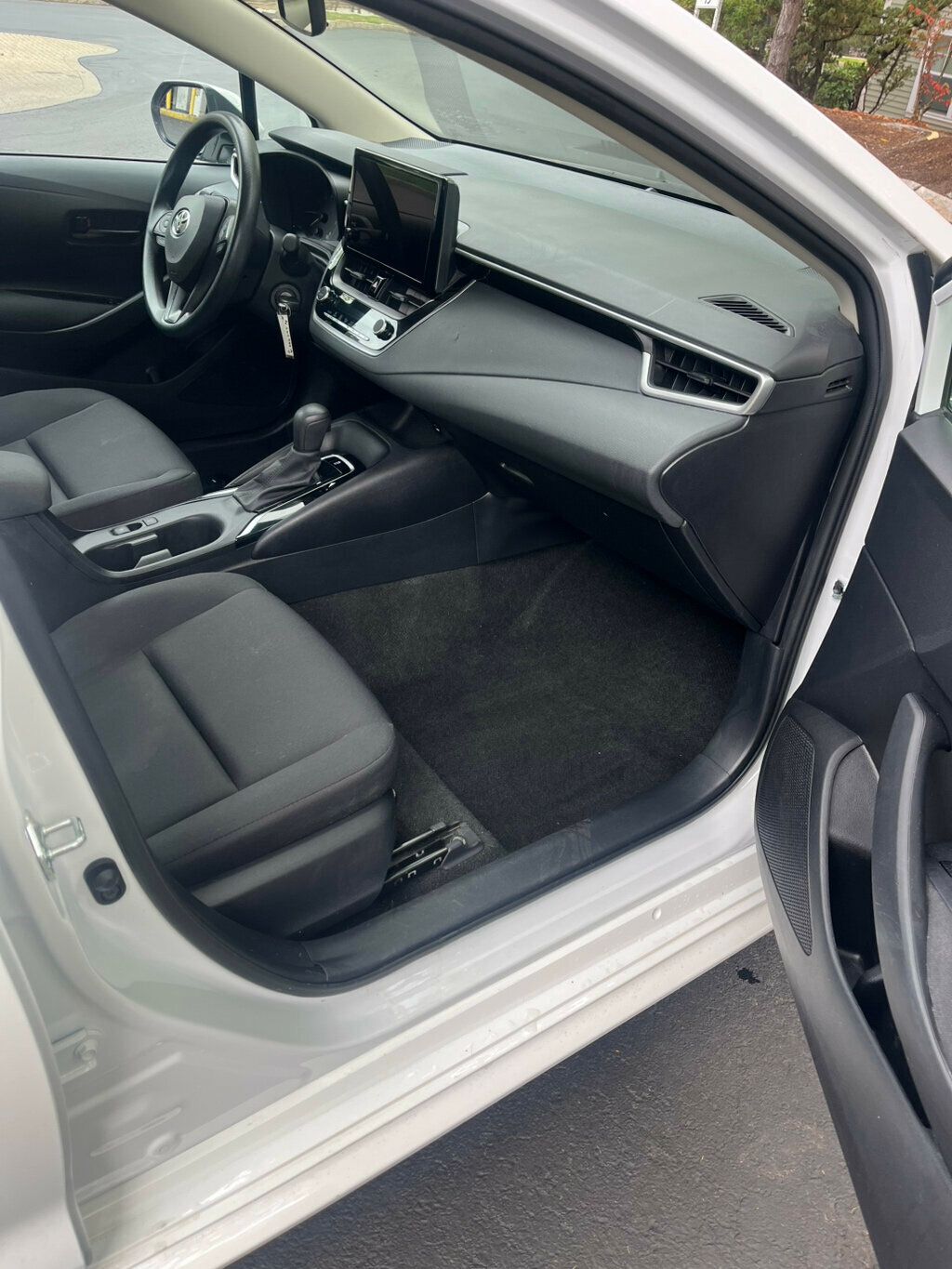 2024 Toyota Corolla LE CVT - 22921353 - 9