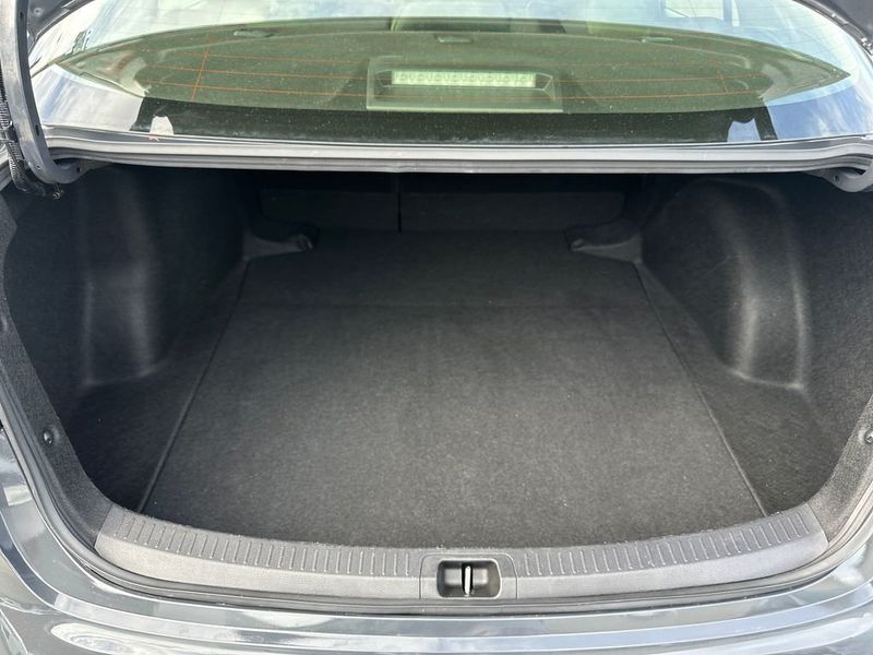 2024 Toyota Corolla LE CVT - 22950227 - 19