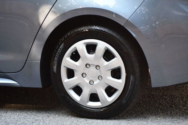 2024 Toyota Corolla LE CVT - 23044397 - 13