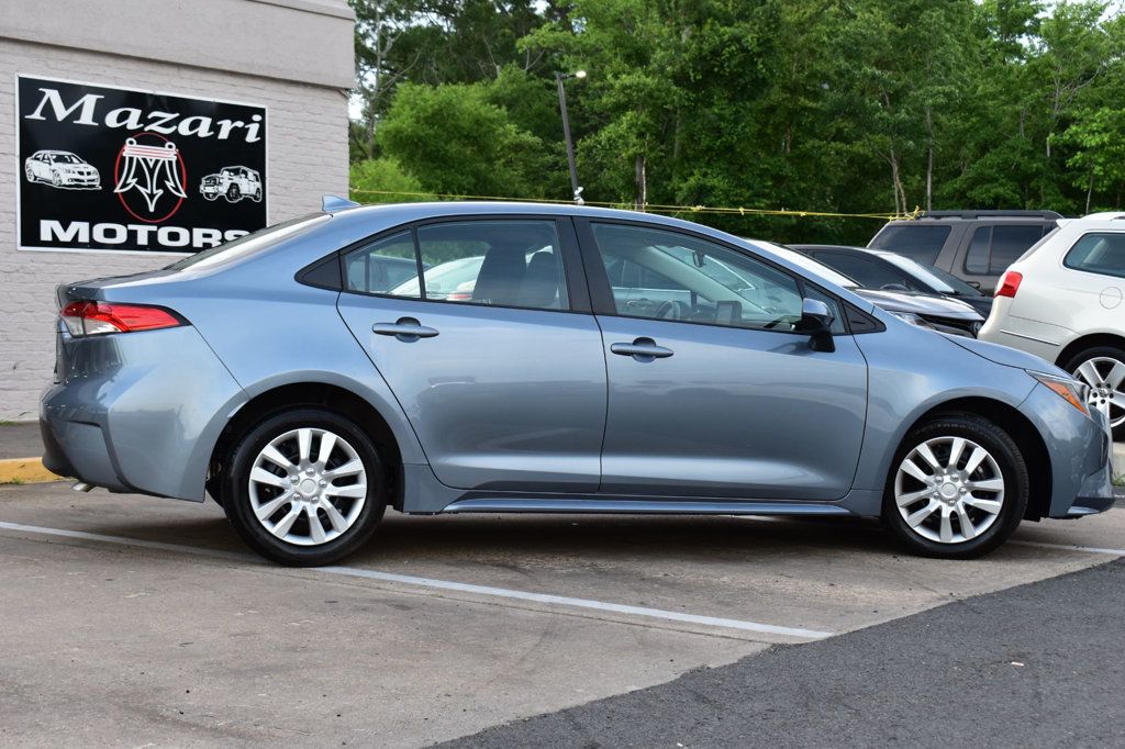 2024 Toyota Corolla LE photo 4