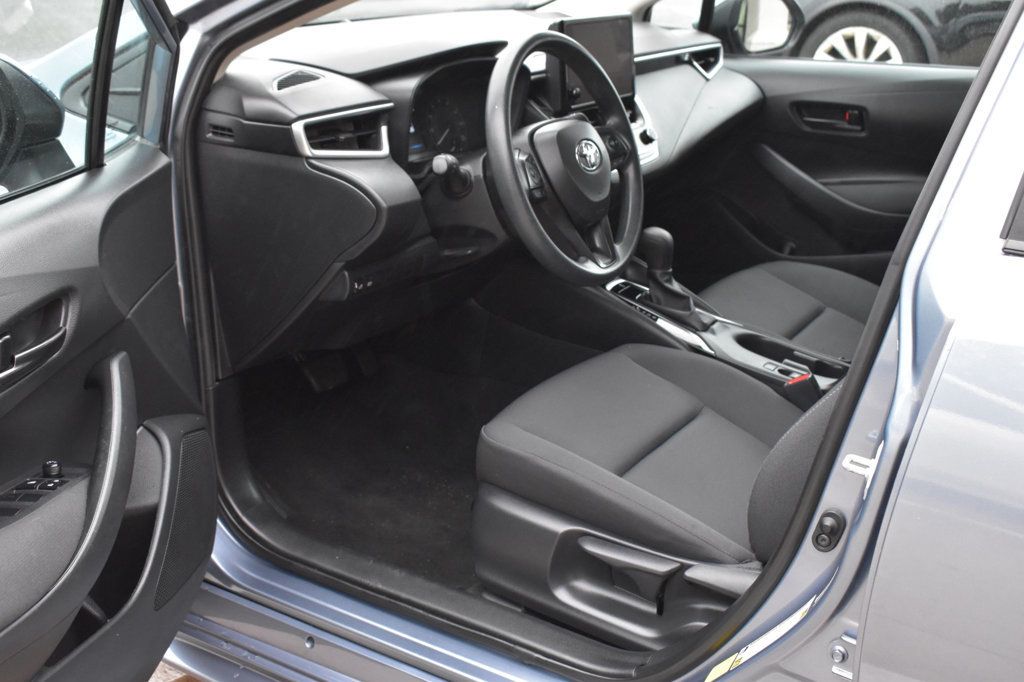 2024 Toyota Corolla LE photo 14