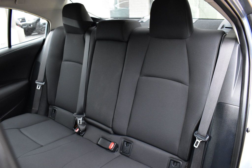2024 Toyota Corolla LE photo 19