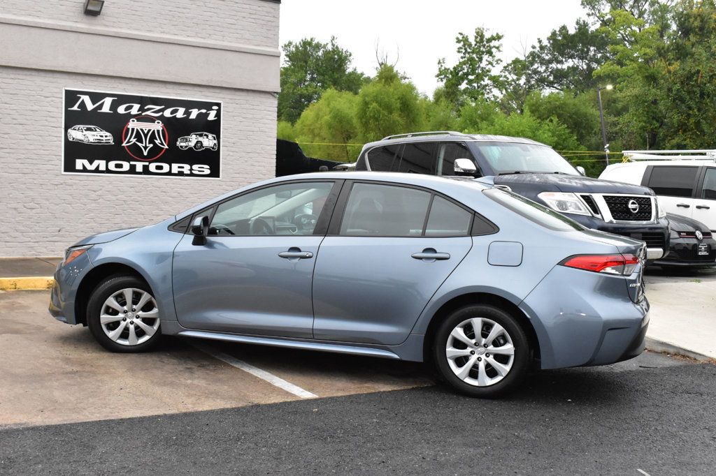 2024 Toyota Corolla LE photo 2