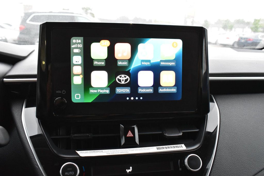2024 Toyota Corolla LE photo 32