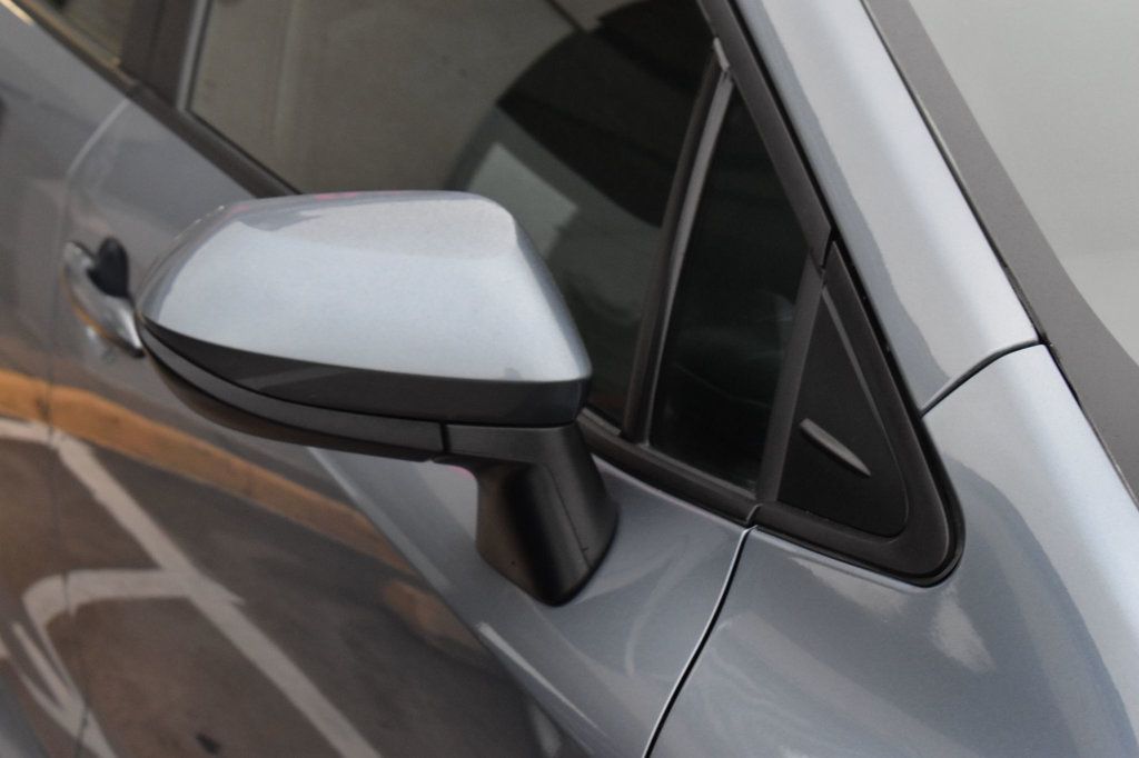 2024 Toyota Corolla LE photo 44