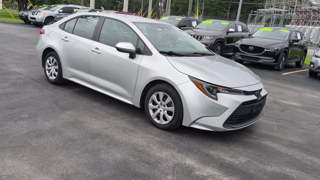 Toyota Corolla photo 2