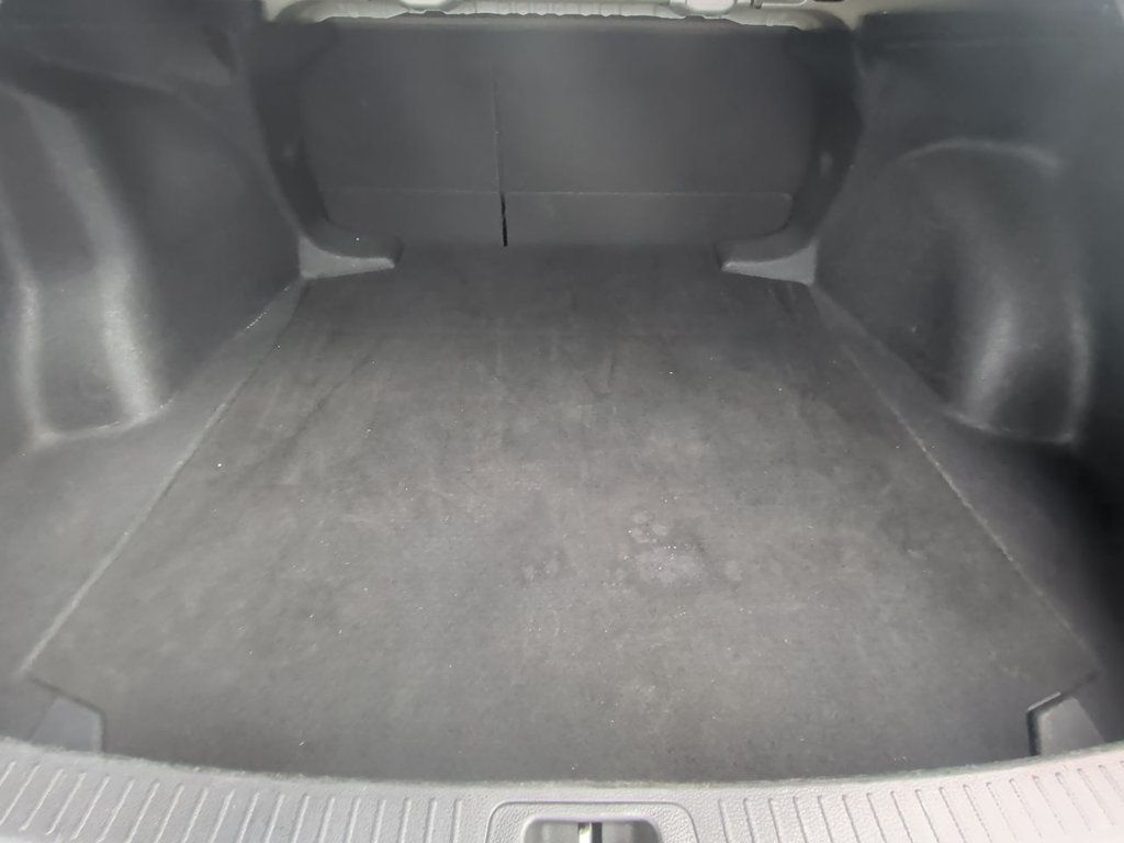 Toyota Corolla photo 22