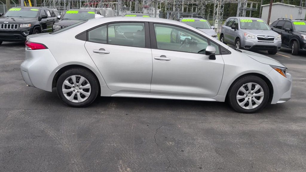 Toyota Corolla photo 9