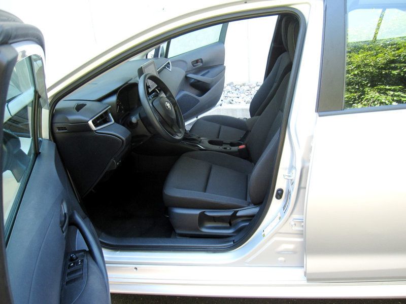 2024 Toyota Corolla LE photo 17