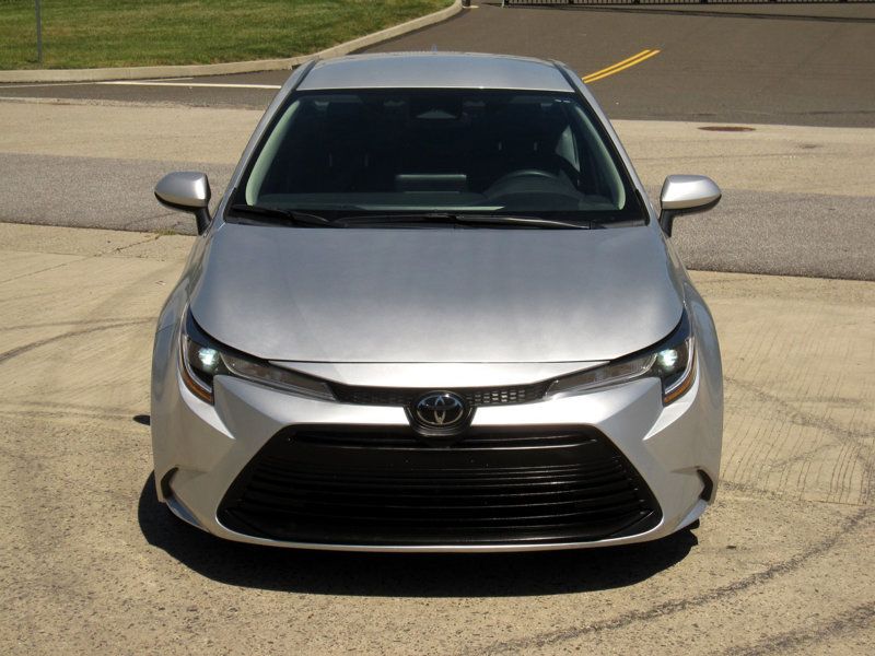 2024 Toyota Corolla LE photo 5