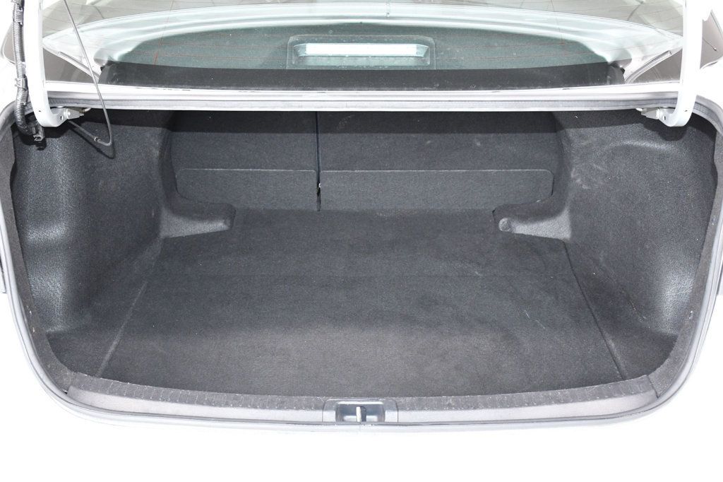 2024 Toyota Corolla LE CVT - 23001533 - 12