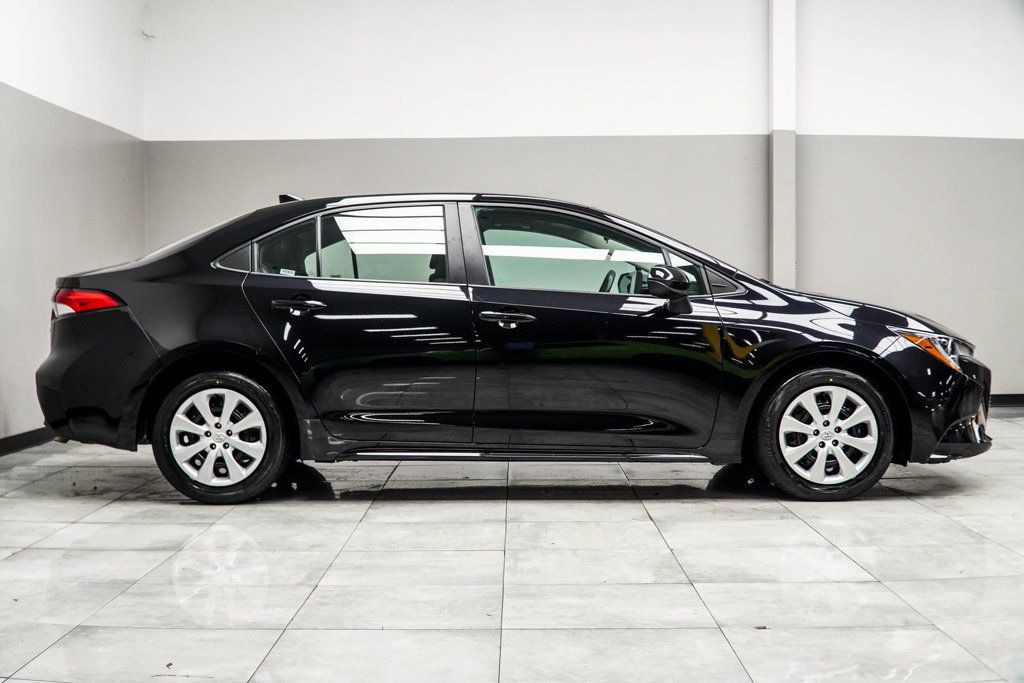 2024 Toyota Corolla LE photo 4