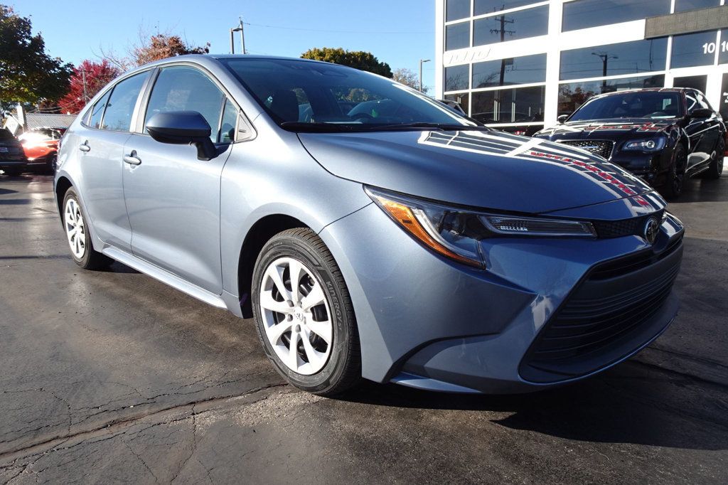2024 Toyota Corolla LE photo 2