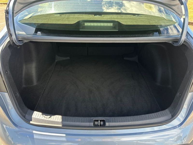 2024 Toyota Corolla SE CVT - 23039804 - 18