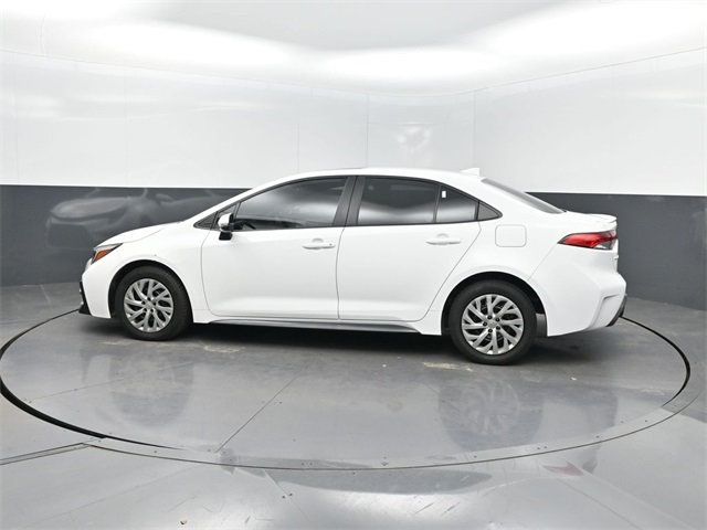 2024 Toyota Corolla SE Premium photo 2