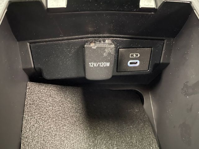 2024 Toyota Corolla Cross Hybrid XSE 4WD - 22931427 - 31