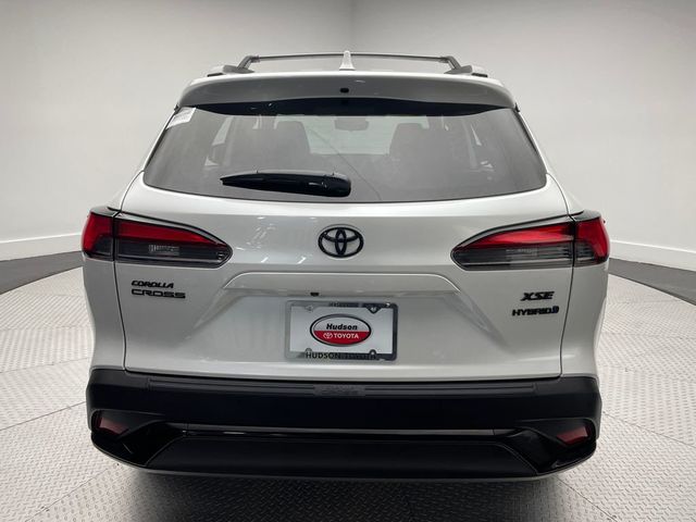 2024 Toyota Corolla Cross Hybrid XSE 4WD - 22931427 - 5