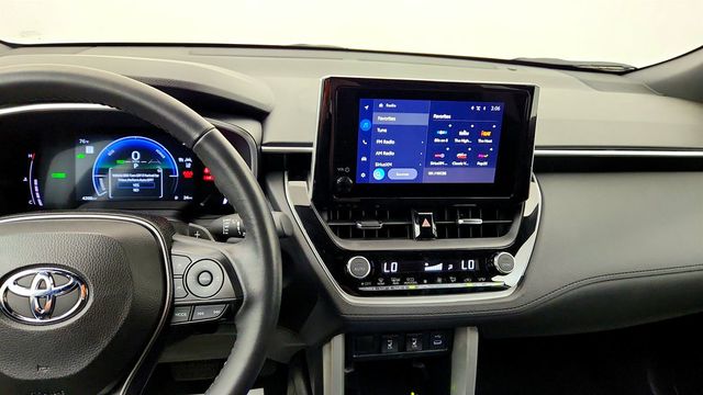 2024 Toyota Corolla Cross Hybrid XSE 4WD w/ Tilt/Slide Moonroof - 23028920 - 16
