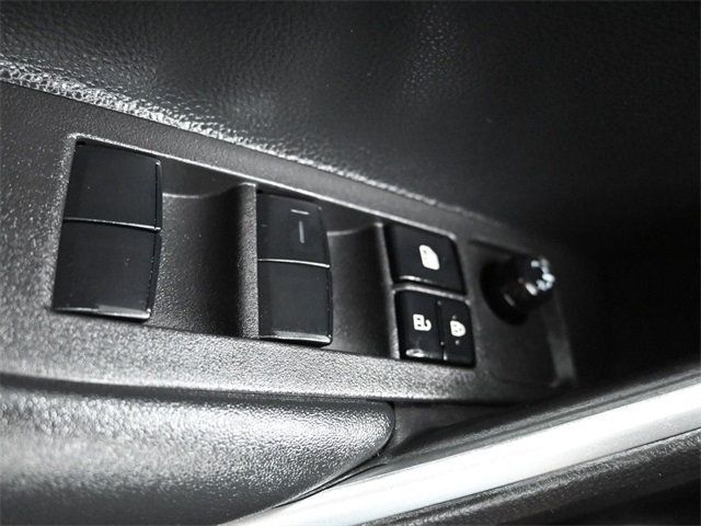 2024 Toyota Corolla Cross LE 2WD - 22910925 - 26