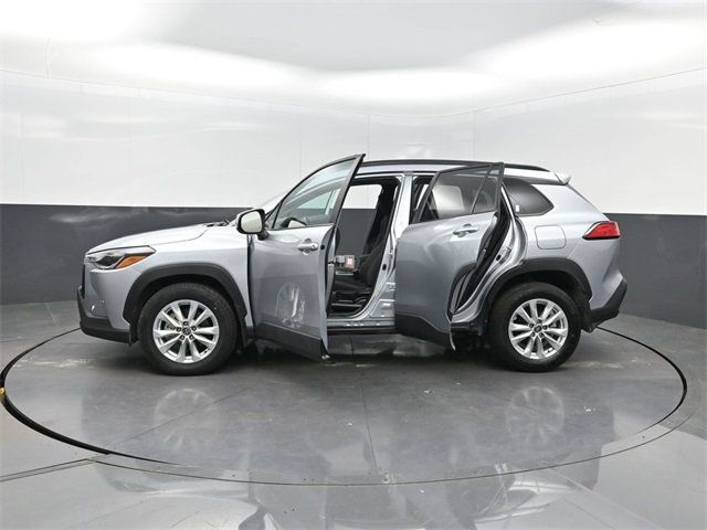 2024 Toyota Corolla Cross LE 2WD - 22910925 - 35