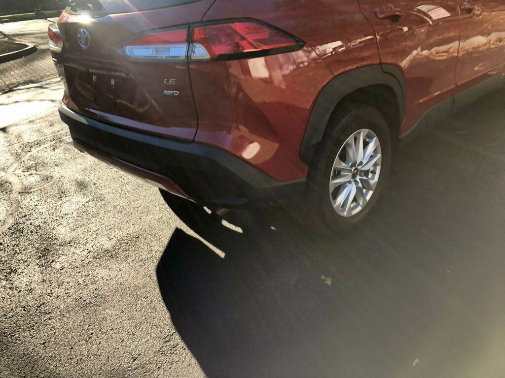 2024 Toyota Corolla Cross LE 4WD - 22948197 - 2
