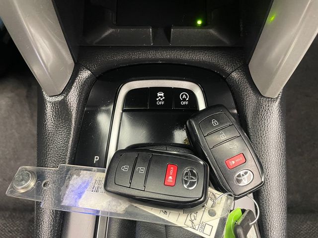 2024 Toyota Corolla Cross LE 4WD - 22984076 - 28