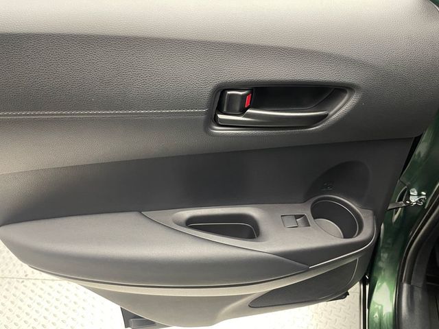 2024 Toyota Corolla Cross LE 4WD - 22995950 - 33