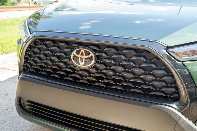 2024 Toyota Corolla Cross LocalTrade/LE-AWD/PowerSunroof/BlindSpotMonitor/LaneKeepAssist - 23040986 - 12