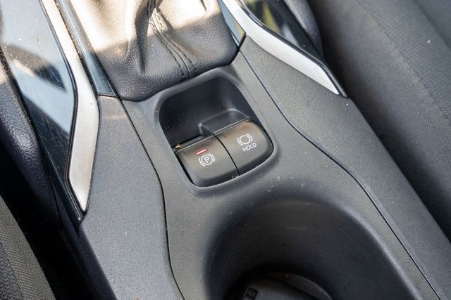2024 Toyota Corolla Cross LocalTrade/LE-AWD/PowerSunroof/BlindSpotMonitor/LaneKeepAssist - 23040986 - 33