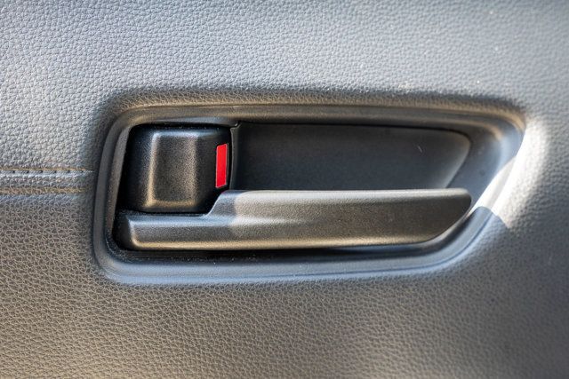 2024 Toyota Corolla Cross LocalTrade/LE-AWD/PowerSunroof/BlindSpotMonitor/LaneKeepAssist - 23040986 - 37