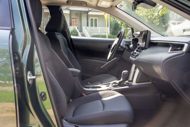 2024 Toyota Corolla Cross LocalTrade/LE-AWD/PowerSunroof/BlindSpotMonitor/LaneKeepAssist - 23040986 - 41