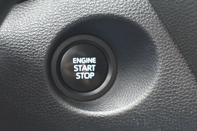 2024 Toyota Corolla Cross XLE 4WD - 23025200 - 20