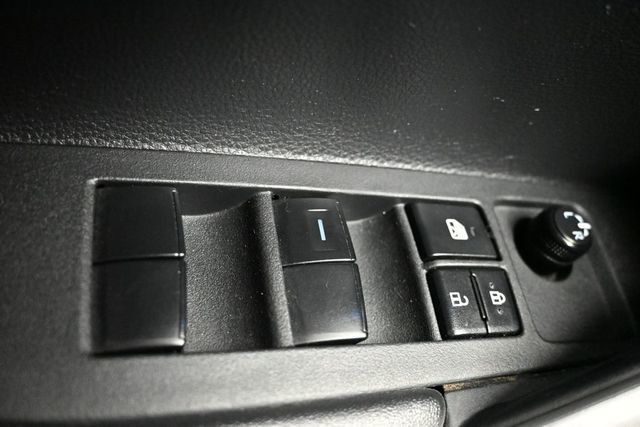 2024 Toyota Corolla Cross XLE 4WD - 23025200 - 21