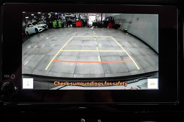 2024 Toyota Corolla Cross XLE 4WD - 22897755 - 23