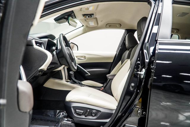 2024 Toyota Corolla Cross XLE 4WD - 22897755 - 31