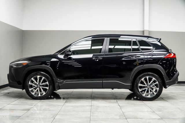 2024 Toyota Corolla Cross XLE 4WD - 22897755 - 8