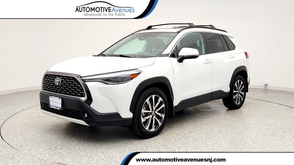2024 Toyota Corolla Cross XLE 4WD w/ Convenience Package - 23003970 | Video 1