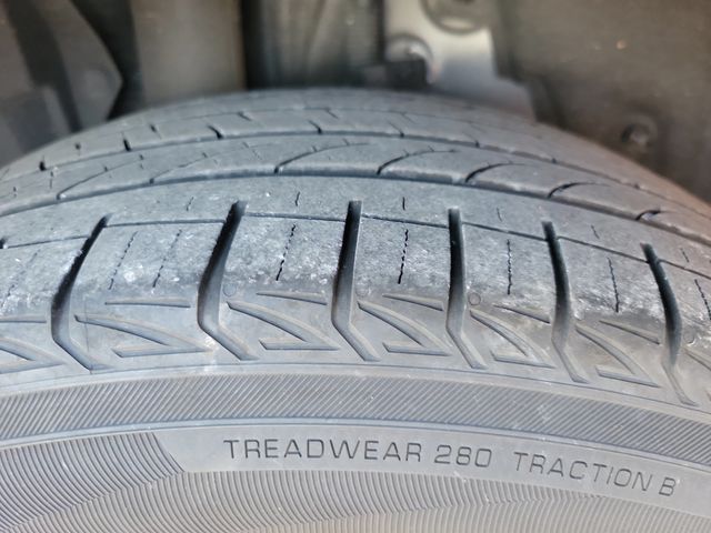 2024 Toyota Corolla Hatchback SE CVT - 22995397 - 25