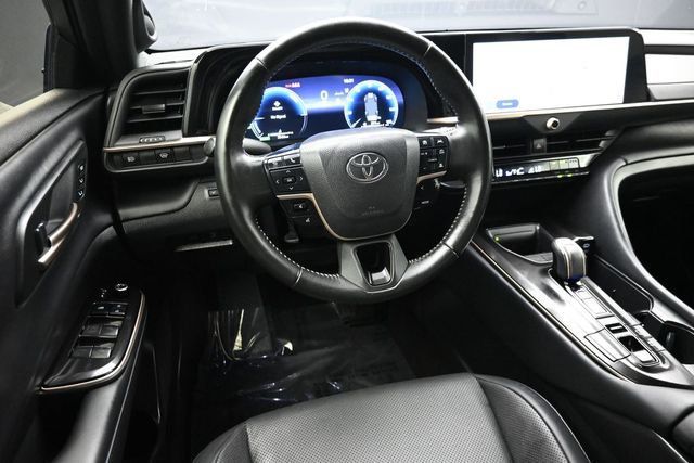 2024 Toyota Crown Limited AWD - 23065260 - 11