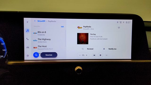 2024 Toyota Crown Limited AWD - 23018230 - 17