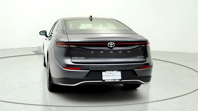 2024 Toyota Crown Limited AWD w/ Advanced Tech. Pkg & 21'' Dark Metallic Wheels - 23028918 - 5