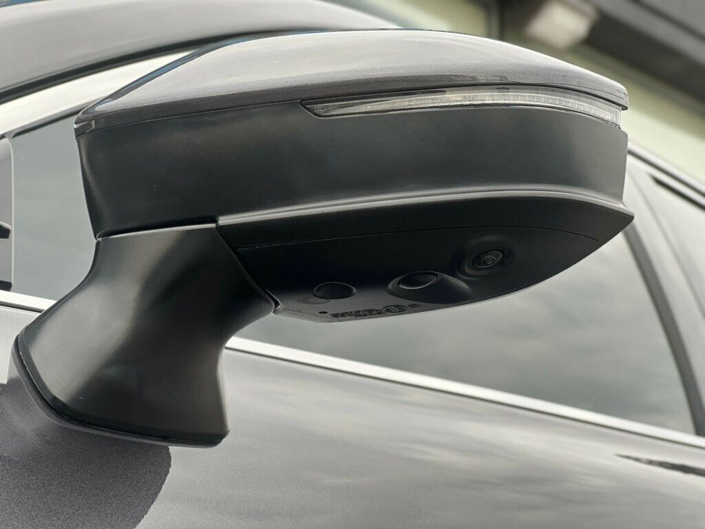 2024 Toyota Crown Platinum AWD - 22939096 - 13