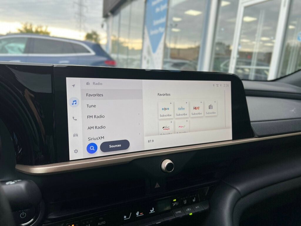 2024 Toyota Crown Platinum AWD - 22939096 - 30