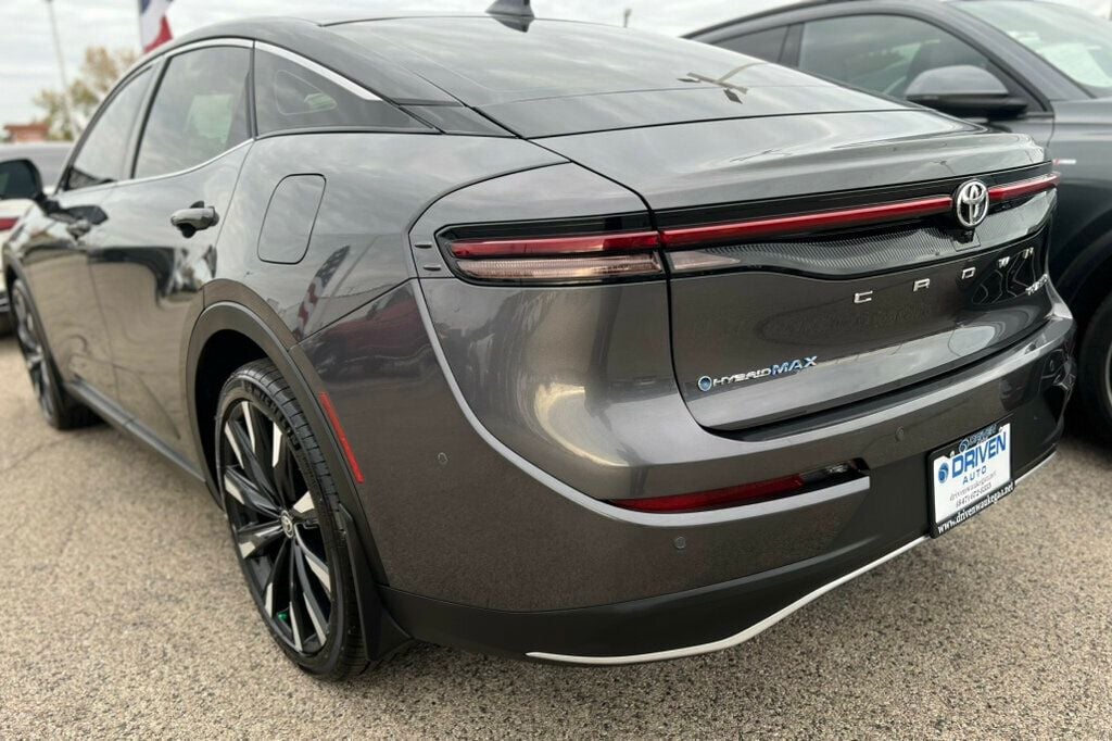 2024 Toyota Crown Platinum AWD - 22939096 - 44