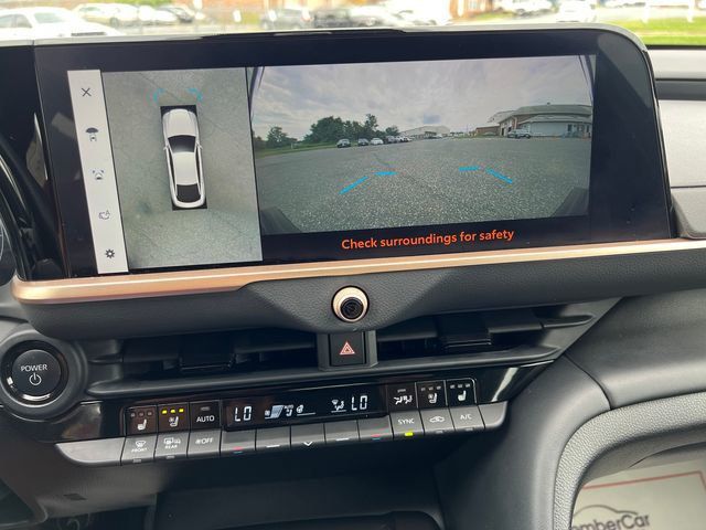 2024 Toyota Crown Platinum AWD - 23074867 - 32