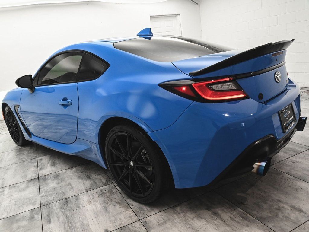 2024 Toyota GR86 Premium photo 4